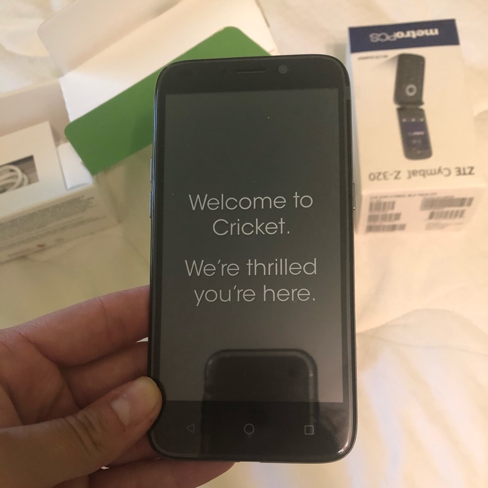 Cricket wireless phone